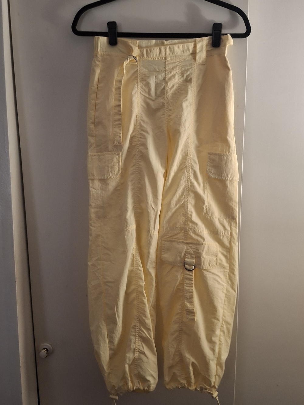 No Boundaries Women's Light Yellow Cargo Parachute Pants with Drawstring Ankles